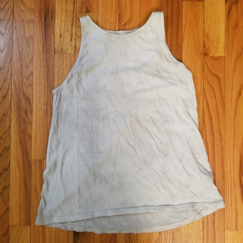 Grey tank top